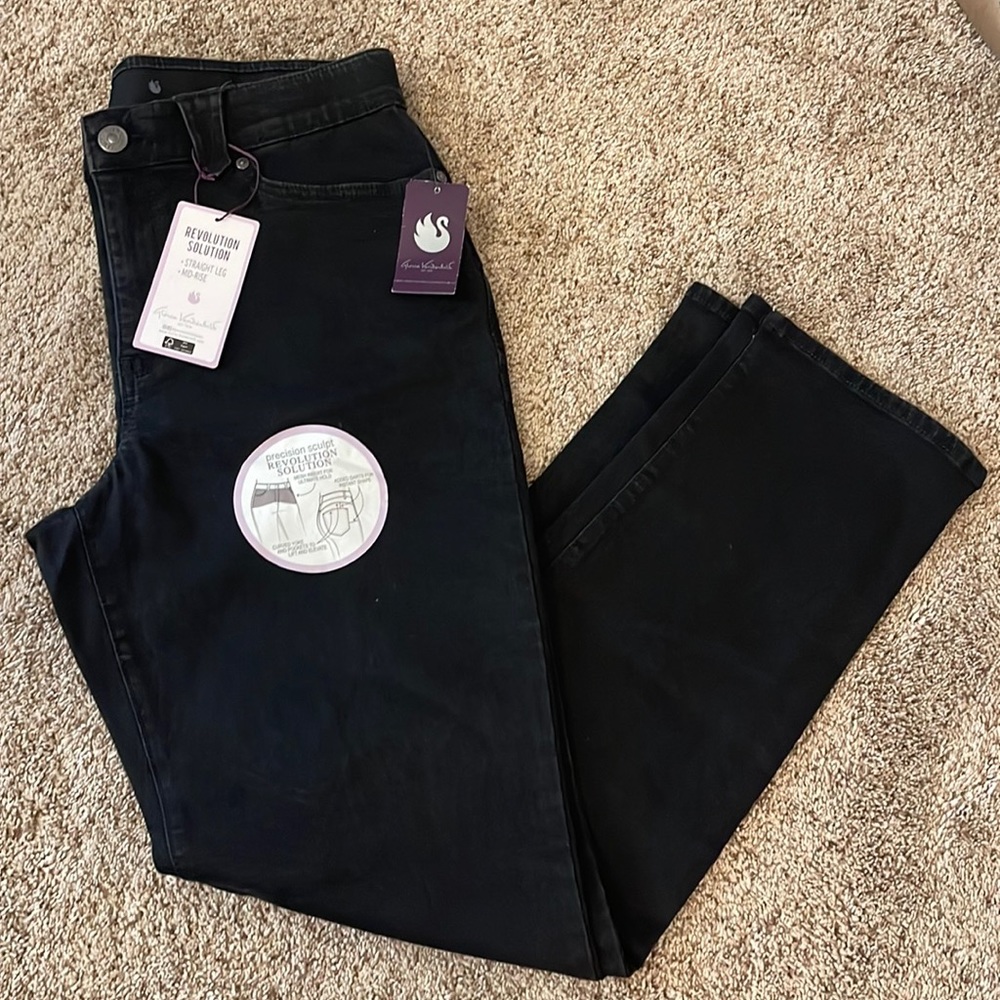 New Gloria Vanderbilt straight leg jeans size 10